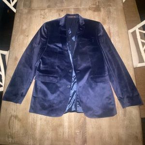 1670 velvet suit slim fit. 42 regular.